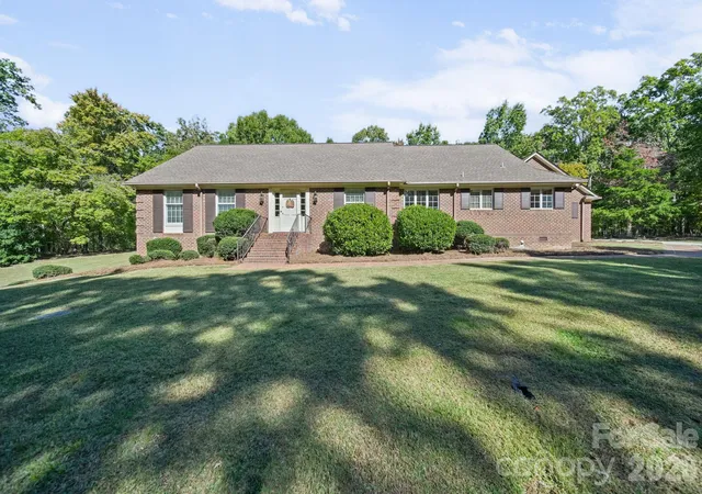 Single family home for sale at 1500 Lee Lynn Rd, Albemarle, NC 28001 | MLS# 4437081