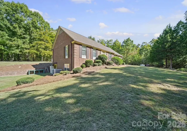 Photo 1 of Single family home for sale at 1500 Lee Lynn Rd, Albemarle, NC 28001 | MLS# 4437081 | Listing updated on 2026-10-28