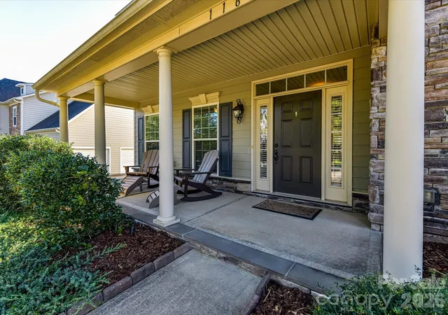 Photo 3 of Single family home for sale at 11606 Warfield Ave, Huntersville, NC 28078 | MLS# 4437084 | Listing updated on 2026-10-28