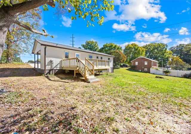 Photo 3 of Single family home for sale at 158 Bell Farm Rd, Statesville, NC 28625 | MLS# 4437088 | Listing updated on 2026-10-30