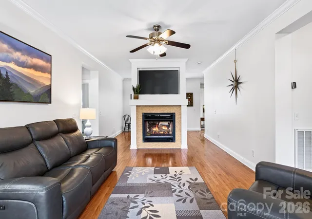 Photo 2 of Single family home for sale at 10 Hominy Meadows Dr, Candler, NC 28715 | MLS# 4437092 | Listing updated on 2026-10-29