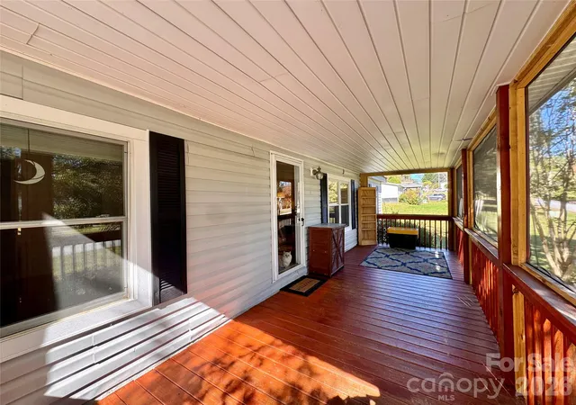 Photo 3 of Single family home for sale at 78 Katie Dr #3, Hendersonville, NC 28792 | MLS# 4437126 | Listing updated on 2026-10-29