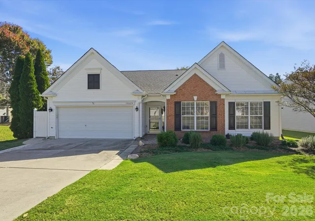 Single family home for sale at 13624 Osprey Knoll Dr, Charlotte, NC 28269 | MLS# 4437145