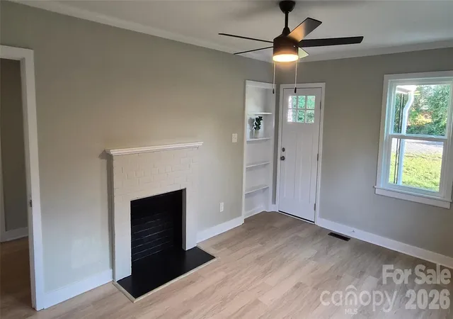 Photo 2 of Single family home for sale at 1569 Converse St, Lancaster, SC 29720 | MLS# 4437147 | Listing updated on 2026-10-25