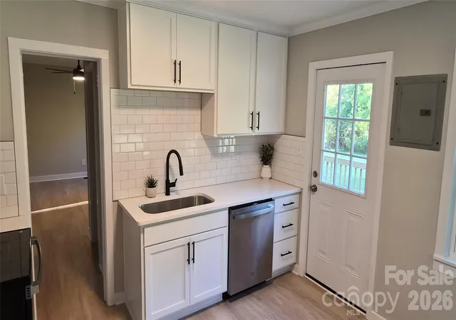 Photo 4 of Single family home for sale at 1569 Converse St, Lancaster, SC 29720 | MLS# 4437147 | Listing updated on 2026-10-25