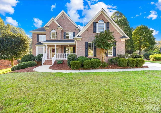 Photo 1 of Single family home for sale at 1410 Pine Needle Ln, Mooresville, NC 28115 | MLS# 4437161 | Listing updated on 2026-10-29