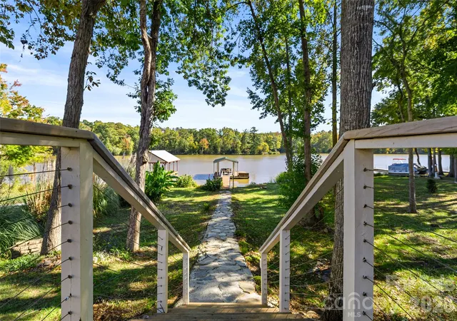 Photo 1 of Single family home for sale at 25578 Seagull Dr, Lancaster, SC 29720 | MLS# 4437163 | Listing updated on 2026-10-29