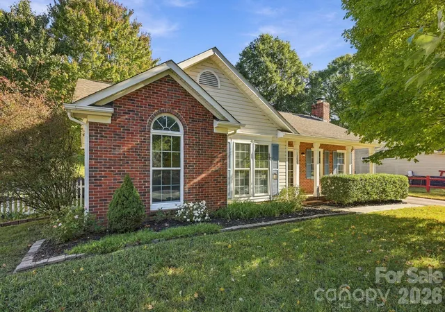Photo 1 of Single family home for sale at 12807 Levins Hall Rd, Huntersville, NC 28078 | MLS# 4437172 | Listing updated on 2026-10-30