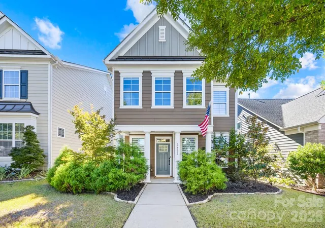Single family home for sale at 2422 Woodward Ave, Charlotte, NC 28206 | MLS# 4437192
