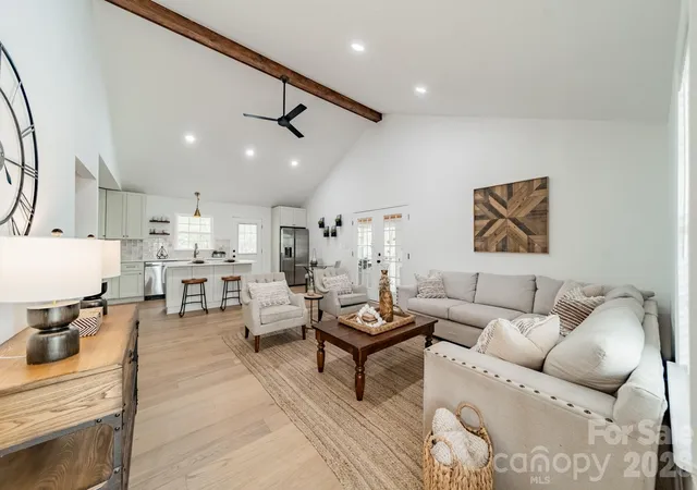 Photo 3 of Single family home for sale at 902 Cornelius Rd, Mooresville, NC 28117 | MLS# 4437198 | Listing updated on 2026-10-30