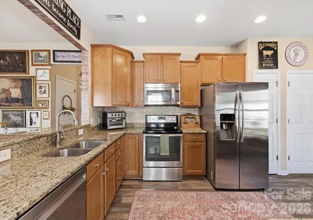 Photo 4 of Single family home for sale at 23121 Whimbrel Cir, Fort Mill, SC 29707 | MLS# 4437199 | Listing updated on 2026-10-28