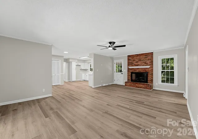Photo 3 of Single family home for sale at 4820 Golfview Ct, Mint Hill, NC 28227 | MLS# 4437226 | Listing updated on 2026-10-27
