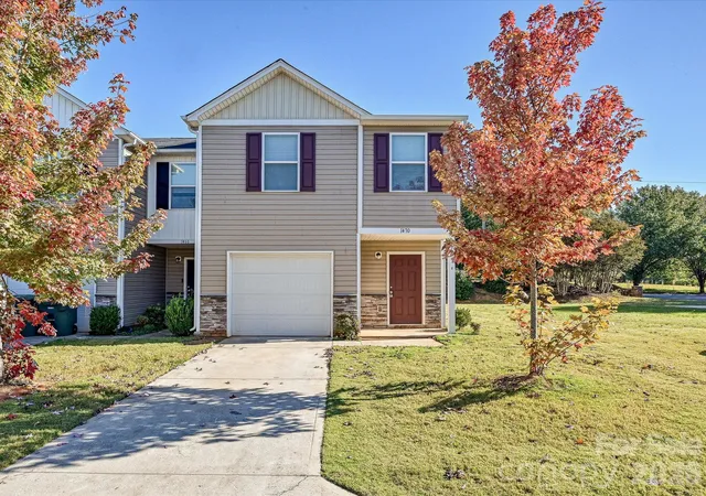 Townhouse for sale at 1470 Cypress Loop, Newton, NC 28658 | MLS# 4437240