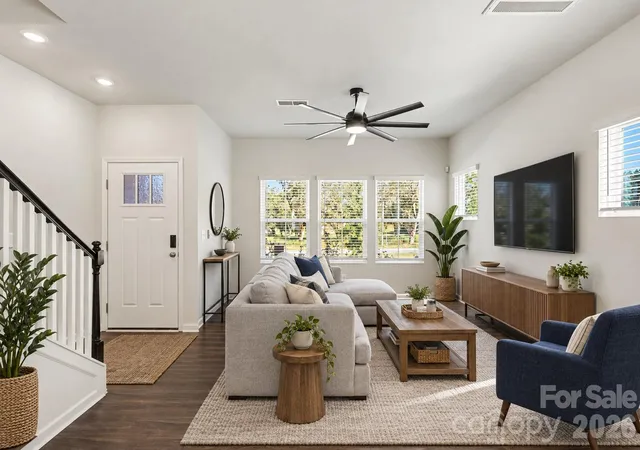 Photo 2 of Townhouse for sale at 4714 Lakeview Rd, Charlotte, NC 28216 | MLS# 4437242 | Listing updated on 2026-10-28