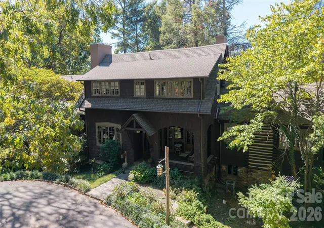 Photo 1 of Single family home for sale at 40 Canterbury Rd N, Asheville, NC 28801 | MLS# 4437245 | Listing updated on 2026-10-29