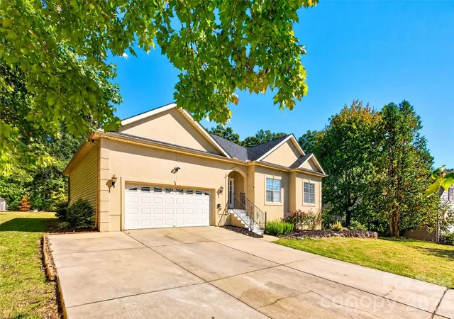 Photo 1 of Single family home for sale at 6160 Neptune Dr, Denver, NC 28037 | MLS# 4437250 | Listing updated on 2026-10-24