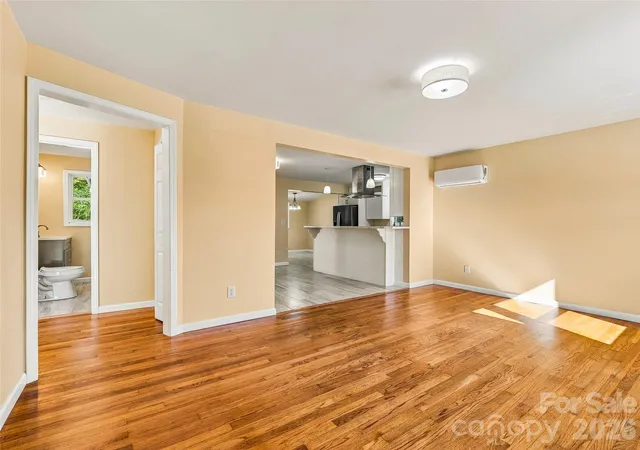 Photo 4 of House for sale at 33 Phipps St, Weaverville, NC 28787 | MLS# 4437251 | Listing updated on 2026-10-23