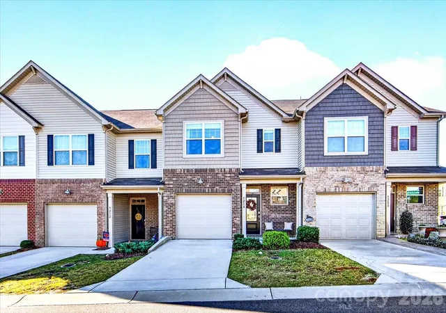 Photo 1 of Townhouse for sale at 5210 Spanish Ivy Ln, Fort Mill, SC 29707 | MLS# 4437305 | Listing updated on 2026-10-29