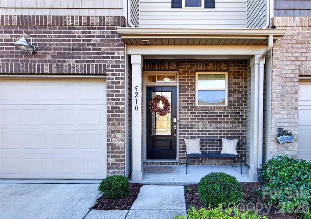 Photo 1 of Townhouse for sale at 5210 Spanish Ivy Ln, Fort Mill, SC 29707 | MLS# 4437305 | Listing updated on 2026-10-29