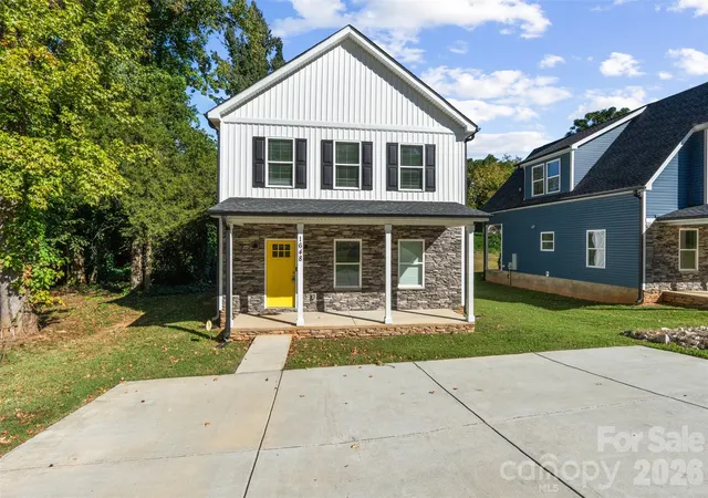 Single family home for sale at 1648 Main St W, Rock Hill, SC 29732 | MLS# 4437306