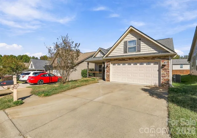 Single family home for sale at 357 Robin Helton Dr, Boiling Springs, SC 29316 | MLS# 4437319