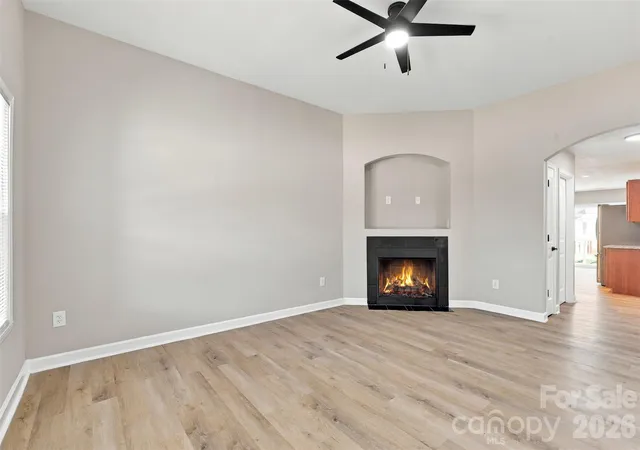 Photo 4 of Single family home for sale at 357 Robin Helton Dr, Boiling Springs, SC 29316 | MLS# 4437319 | Listing updated on 2026-10-28
