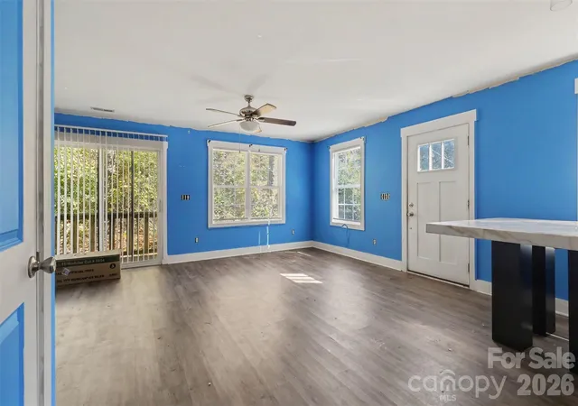 Photo 3 of Single family home for sale at 606 W Border St, Dallas, NC 28034 | MLS# 4437335 | Listing updated on 2026-10-27