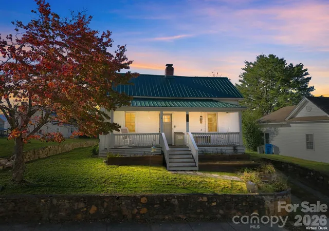 Single family home for sale at 938 N Main St, Canton, NC 28716 | MLS# 4437360