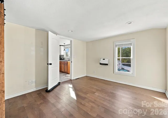 Photo 4 of Single family home for sale at 938 N Main St, Canton, NC 28716 | MLS# 4437360 | Listing updated on 2026-10-29
