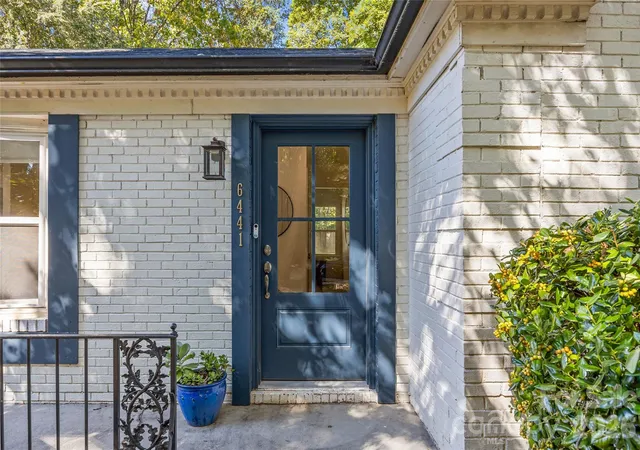 Photo 2 of Single family home for sale at 6441 Bridlewood Ln, Charlotte, NC 28215 | MLS# 4437382 | Listing updated on 2026-10-29