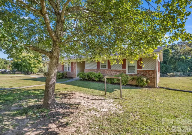 Photo 1 of Single family home for sale at 292 Bridges Dr, Forest City, NC 28043 | MLS# 4437409 | Listing updated on 2026-10-24