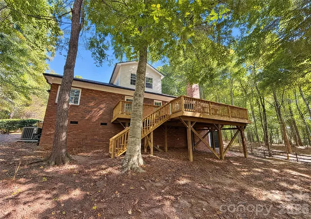 Photo 4 of Single family home for sale at 11113 Asbury Chapel Rd, Huntersville, NC 28078 | MLS# 4437416 | Listing updated on 2026-10-27