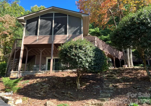 Photo 1 of Single family home for sale at 20 Wild Cherry Dr, Mills River, NC 28759 | MLS# 4437420 | Listing updated on 2026-10-30