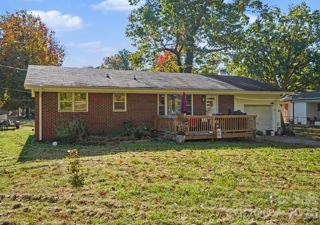Photo 3 of Single family home for sale at 1224 Beachnut Ln, Salisbury, NC 28146 | MLS# 4437441 | Listing updated on 2026-10-30