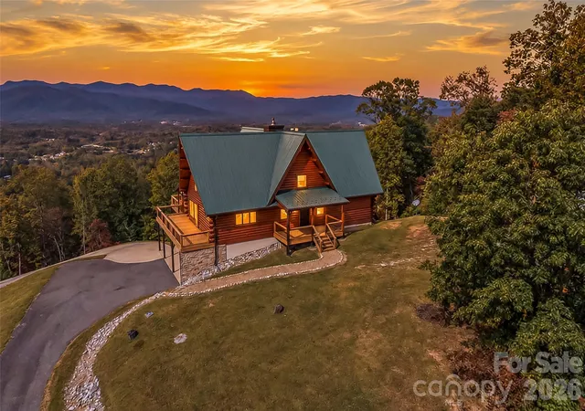 Photo 1 of Single family home for sale at 1829 Grants Mountain Rd, Marion, NC 28752 | MLS# 4437453 | Listing updated on 2026-10-24