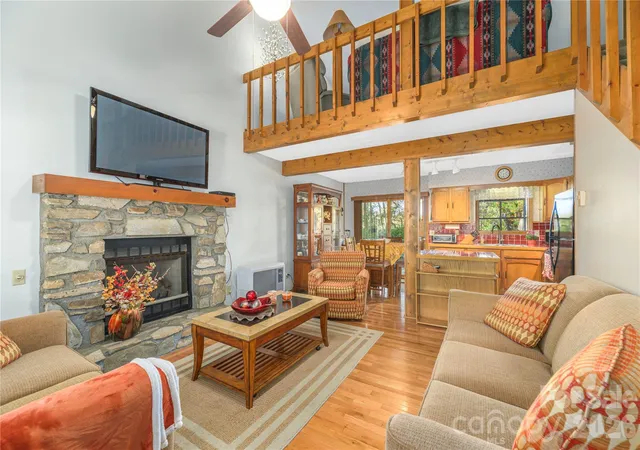 Photo 4 of Single family home for sale at 11 Grant Pl, Clyde, NC 28721 | MLS# 4437497 | Listing updated on 2026-10-26