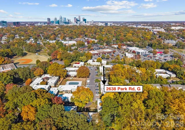 Listing Photo 1 - Condo for sale in building located at 2638 Park Rd, Charlotte, NC 28209 - Unit #G