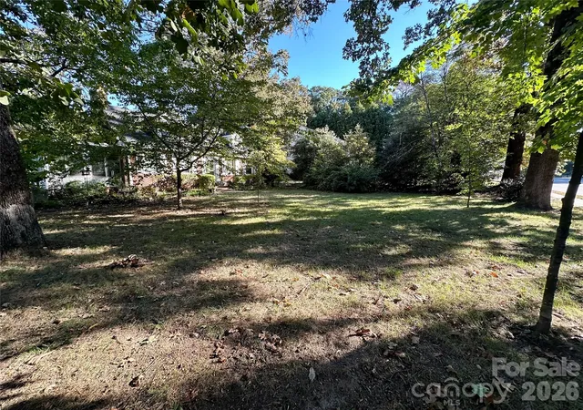 Photo 3 of Single family home for sale at 1202 Franklin Blvd, Gastonia, NC 28054 | MLS# 4437546 | Listing updated on 2026-10-24