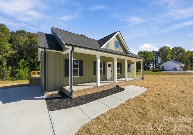 Photo 3 of Single family home for sale at 3008 Polkville Rd, Shelby, NC 28150 | MLS# 4437550 | Listing updated on 2026-10-28