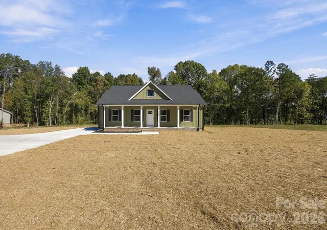 Photo 4 of Single family home for sale at 3008 Polkville Rd, Shelby, NC 28150 | MLS# 4437550 | Listing updated on 2026-10-28