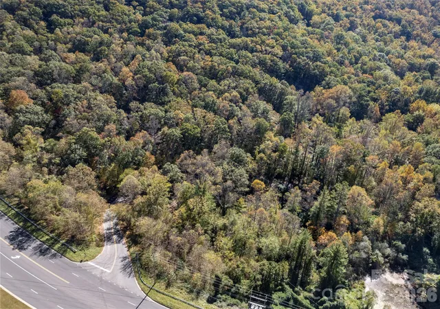 Photo 3 of Single family home for sale at 11 Cedar Mountain Rd, Asheville, NC 28803 | MLS# 4437551 | Listing updated on 2026-10-28