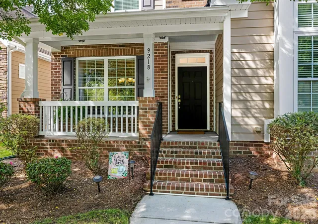 Photo 1 of Single family home for sale at 9218 Creekside Park Rd, Charlotte, NC 28277 | MLS# 4437563 | Listing updated on 2026-10-29