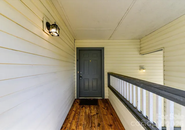 Photo 3 of Condo for sale at 8020 Tremaine Ct #H, Charlotte, NC 28227 | MLS# 4437573 | Listing updated on 2026-10-30