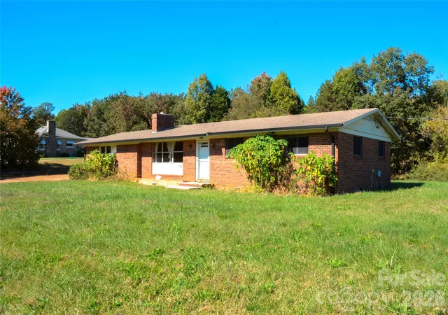 Photo 2 of Single family home for sale at 7696 W Nc 10 Hwy, Vale, NC 28168 | MLS# 4437599 | Listing updated on 2026-10-28