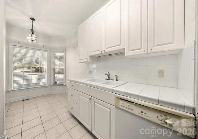 Photo 4 of Condo for sale at 1271 Charlotte Ave, Rock Hill, SC 29732 | MLS# 4437602 | Listing updated on 2026-10-28