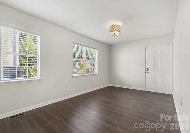 Photo 4 of Single family home for sale at 1521 Sumter Ave, Charlotte, NC 28208 | MLS# 4437610 | Listing updated on 2026-10-28