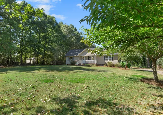 Photo 2 of Single family home for sale at 40237 Palmerville Rd, New London, NC 28127 | MLS# 4437614 | Listing updated on 2026-10-28