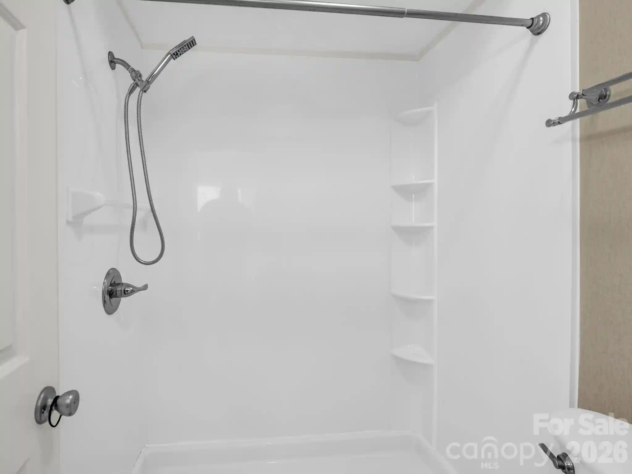 Listing Photo 35 - Condo for sale in 1409 Kensington Rd located at 1409 Kensington Rd, Hendersonville, NC 28791 - Unit #B-3