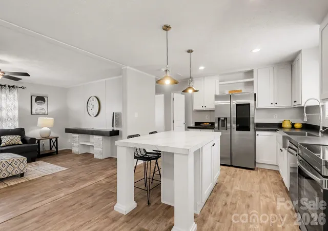 Photo 4 of Single family home for sale at 806 Eagleview Ln, Lawndale, NC 28090 | MLS# 4437623 | Listing updated on 2026-10-24