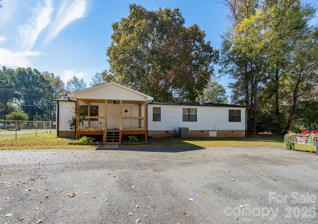 Single family home for sale at 1210 Sidney Dr, Salisbury, NC 28147 | MLS# 4437626
